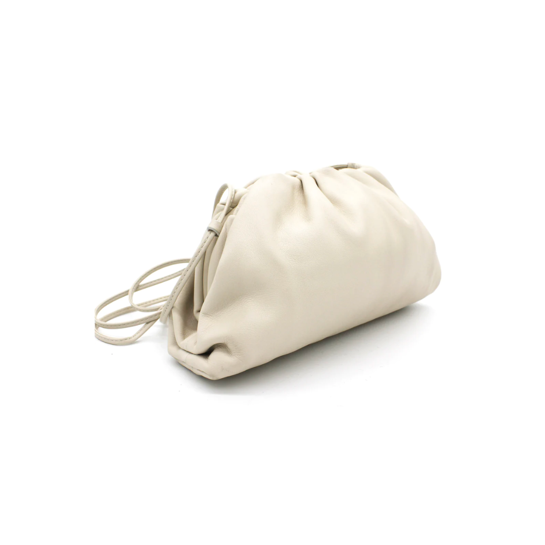 BOTTEGA VENETA MINI LEATHER CLUTCH (WHITE) Front Row Style