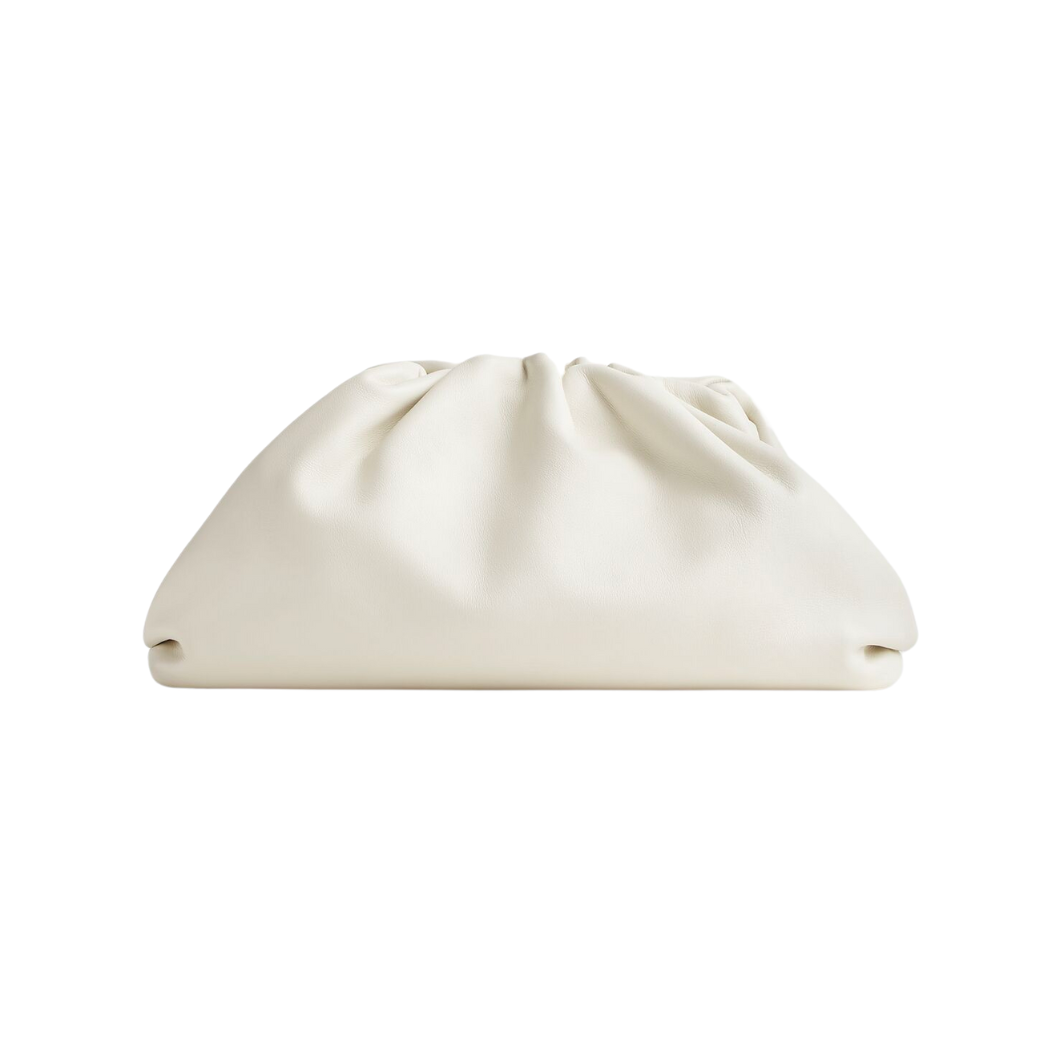 BOTTEGA VENETA LEATHER POUCH CLUTCH (WHITE)