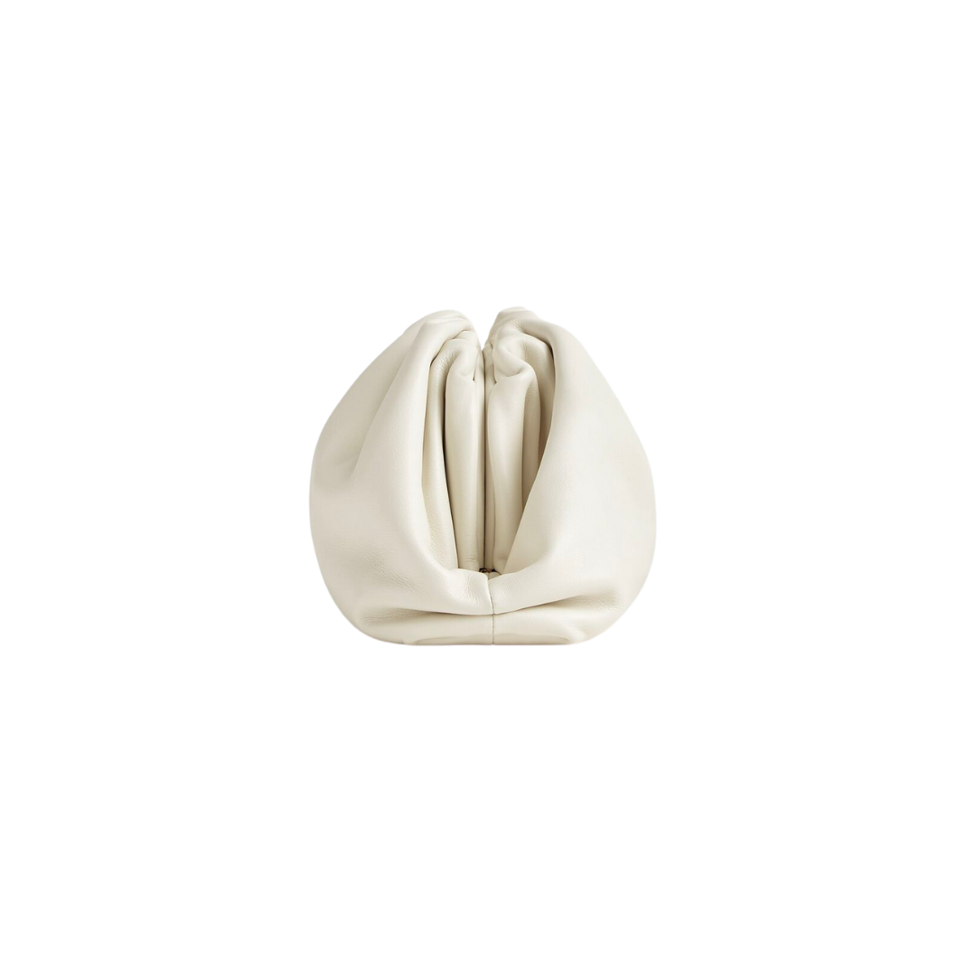 BOTTEGA VENETA LEATHER POUCH CLUTCH (WHITE)